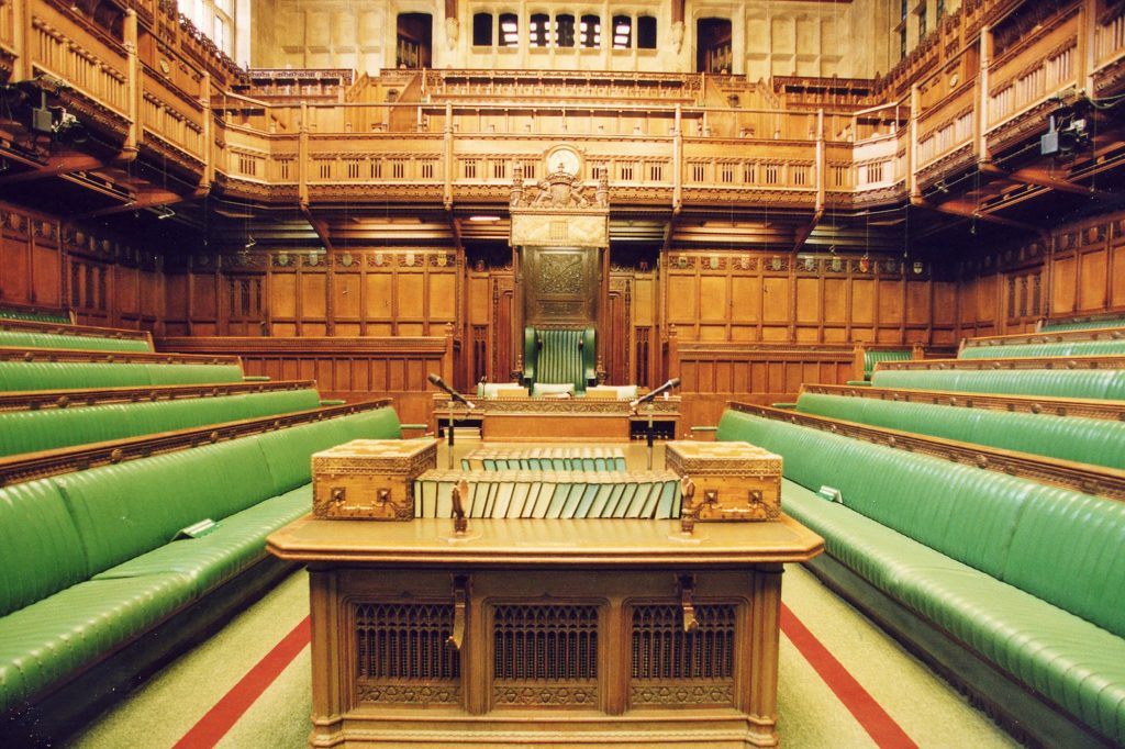 U potrazi za glasom razuma u britanskoj politici. Za koga će glasati autor članka?