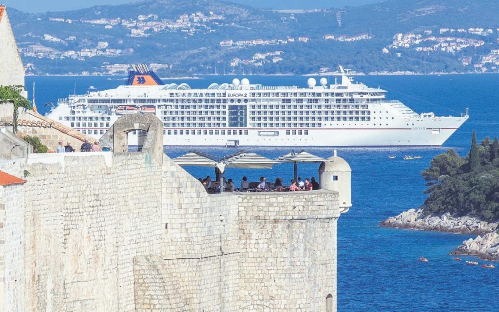 Koliko je hrvatski kapitalizam postsocijalistički a koliko mediteranski? Posebni slučajevi