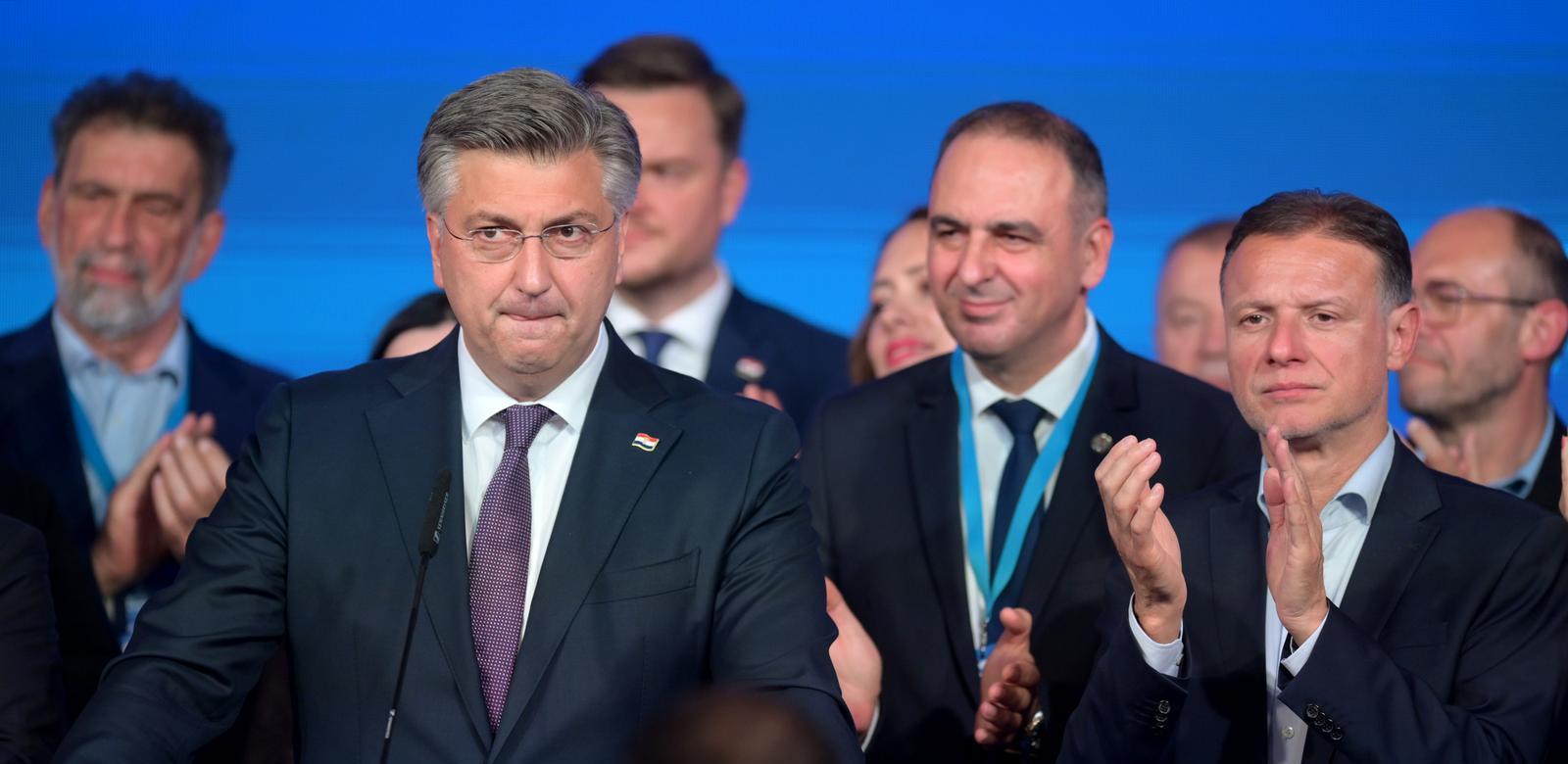 Kombinatorika raspleta. Plenkovićeve opcije, oporbene konstrukcije. Novi izbori.