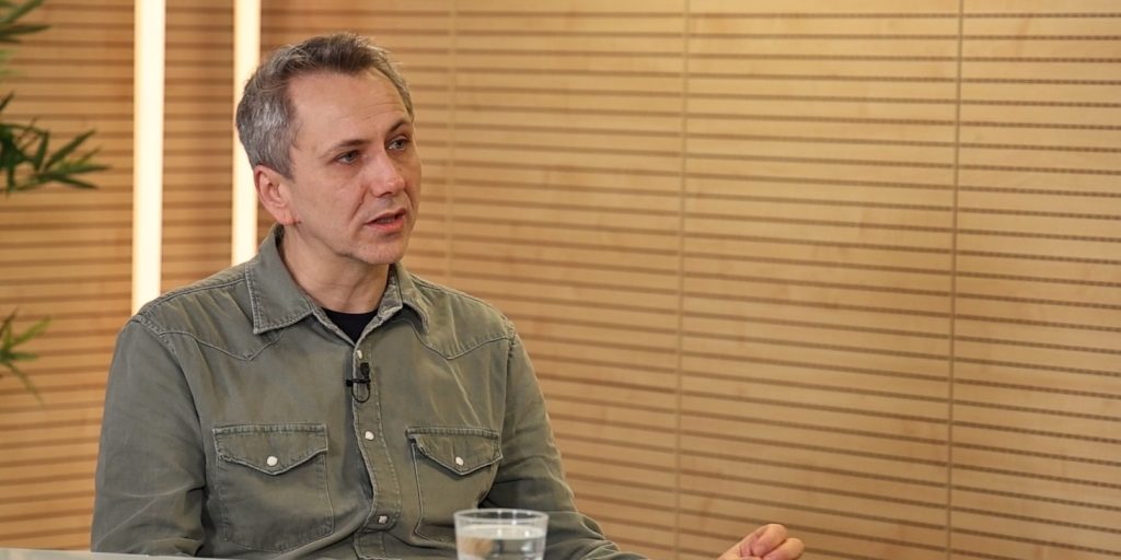 Oliver Frljić o demonizaciji: Kako sam postao crvena krpa