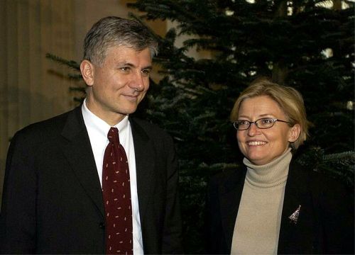 Hagiografija umjesto biografije: slučaj Zorana Đinđića